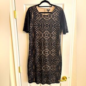 Apt. 9 Black and Cream Sheath Dress with Scoop Neck